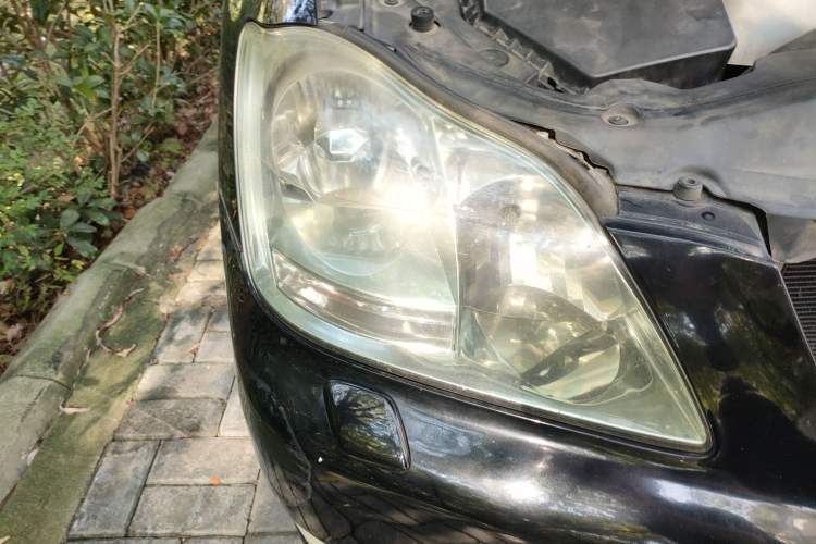 Used Toyota Crown 2007 2.5L Royal Special Edition Right Front Headlight