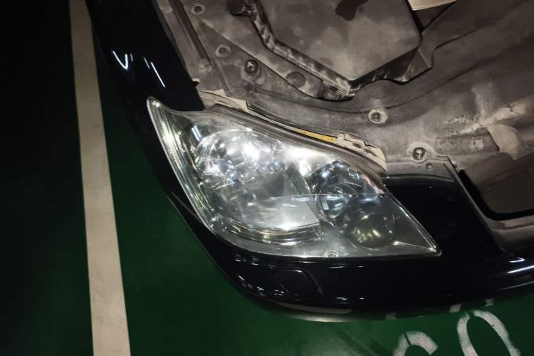 Used Toyota Crown 2007 3.0L Royal Saloon Standard Right Front Headlight