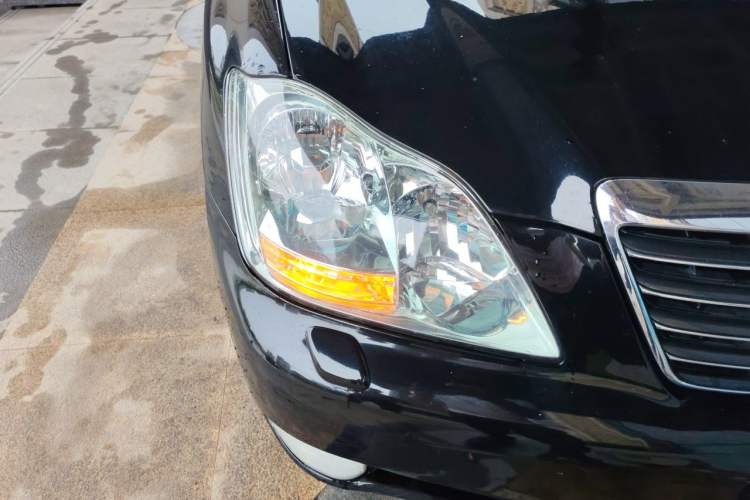 Used Toyota Crown 2007 2.5L Royal Special Edition Right Front Headlight
