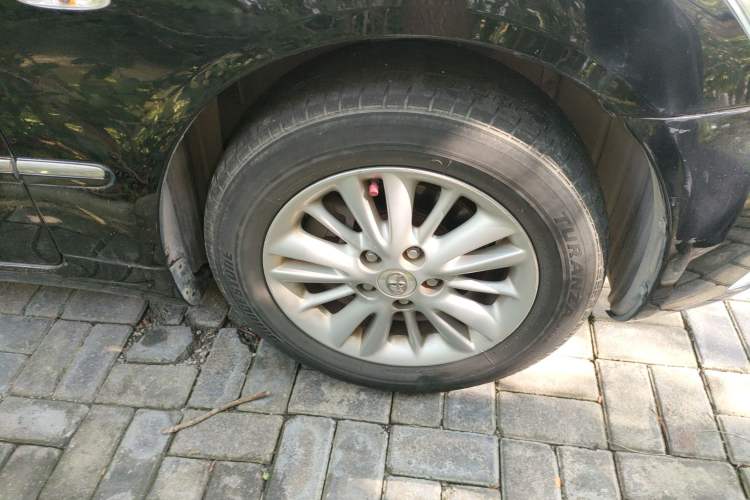 Used Toyota Crown 2007 2.5L Royal Special Edition Right Front Wheel Hub