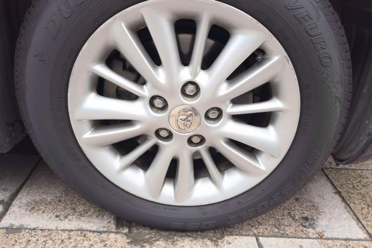 Used Toyota Crown 2007 2.5L Royal Navigation Edition Right Front Wheel Hub