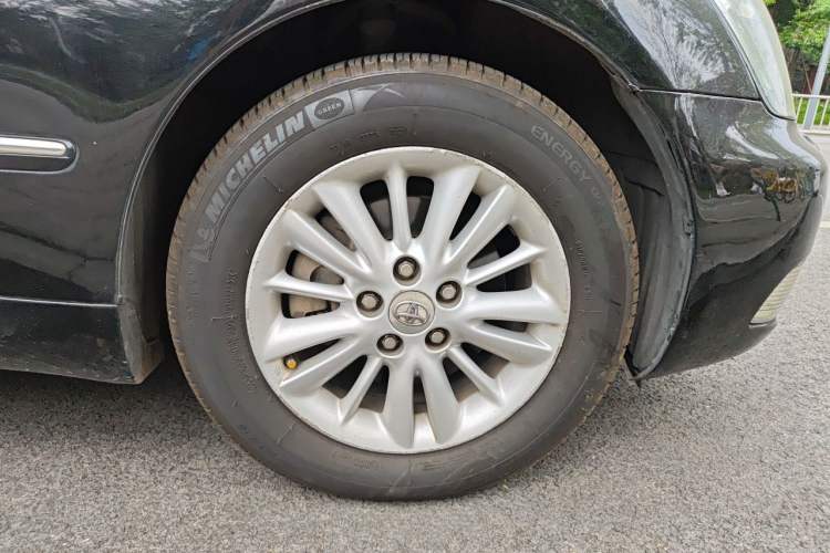 Used Toyota Crown 2007 3.0L Royal Saloon Navigation Right Front Wheel Hub