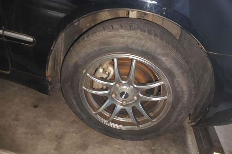 Used Toyota Crown 2007 2.5L Royal Special Edition Right Front Wheel Hub