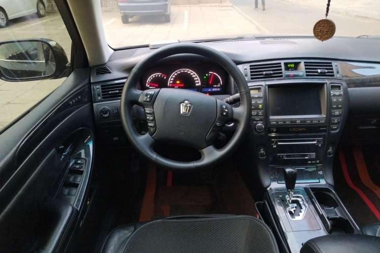 Used Toyota Crown 2007 3.0L Royal Saloon Stylish Navigation Steering Wheel