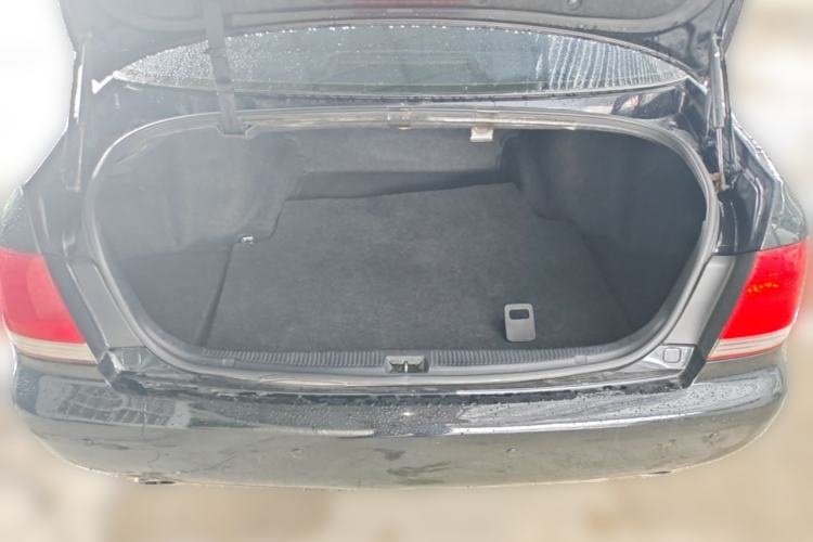 Used Toyota Crown 2007 2.5L Royal Genuine Leather Edition Trunk