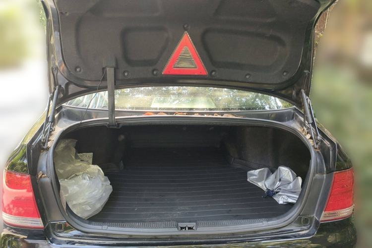 Used Toyota Crown 2007 2.5L Royal Special Edition Trunk