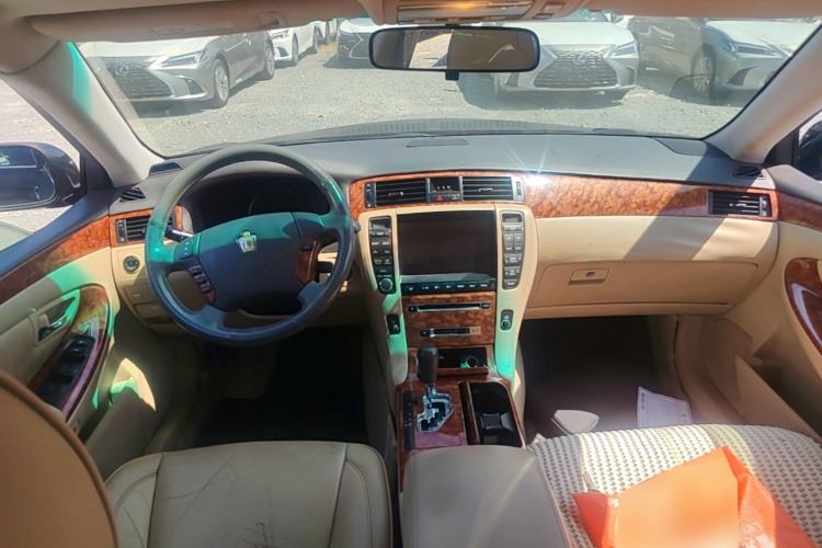 Used Toyota Crown 2007 2.5L Royal Special Edition Center Console