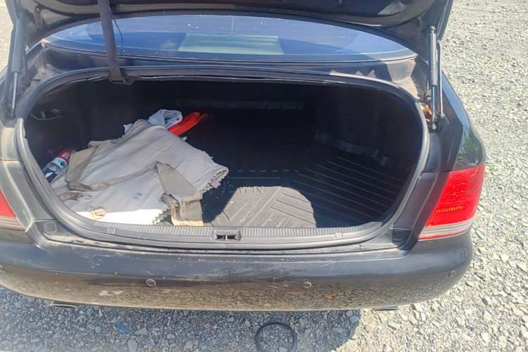 Used Toyota Crown 2007 2.5L Royal Special Edition Trunk