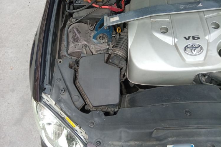 Used Toyota Crown 2007 2.5L Royal Genuine Leather Edition Engine Bay Right