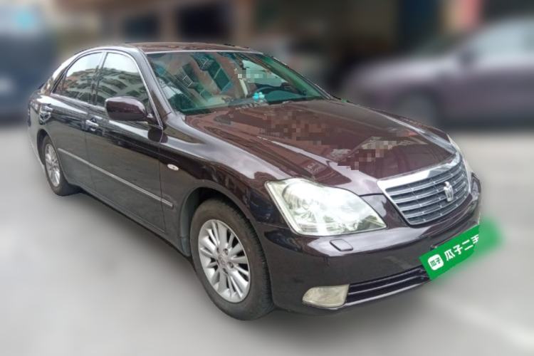 Used Toyota Crown 2007 2.5L Royal Genuine Leather Edition Front Right 45 Deg