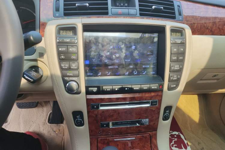 Used Toyota Crown 2007 2.5L Royal Special Edition Audio And AC Panel