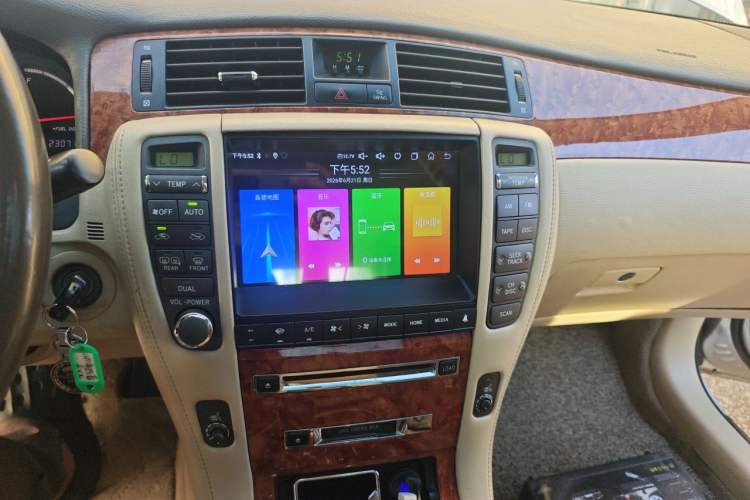 Used Toyota Crown 2007 2.5L Royal Special Edition Audio And AC Panel