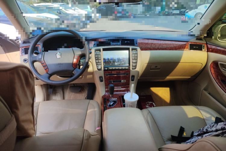 Used Toyota Crown 2007 2.5L Royal Special Edition Center Console