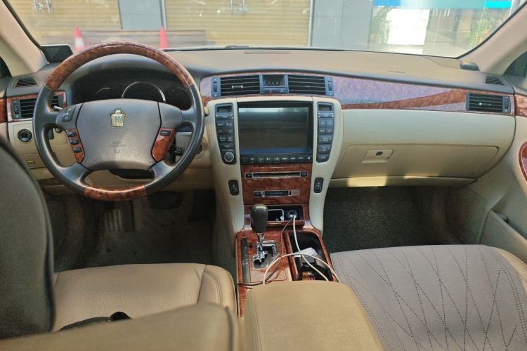 Used Toyota Crown 2007 2.5L Royal Special Edition Center Console