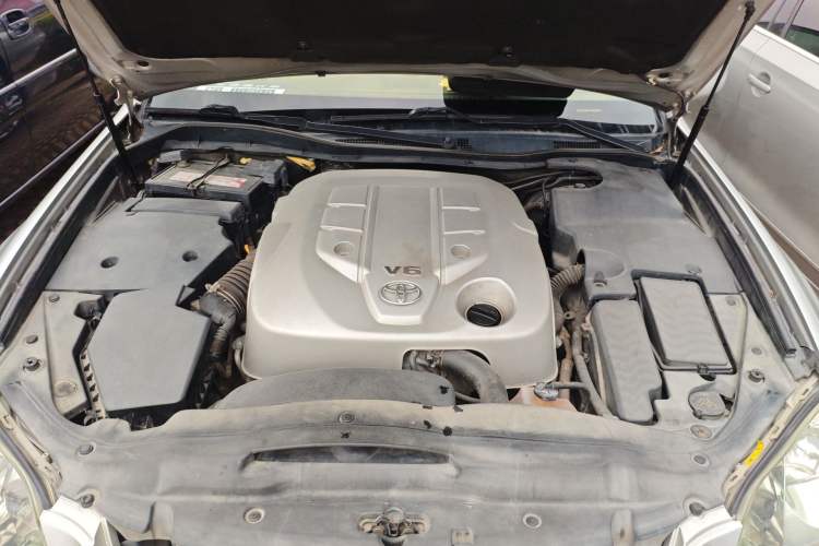 Used Toyota Crown 2007 3.0L Royal Saloon Navigation Engine Bay