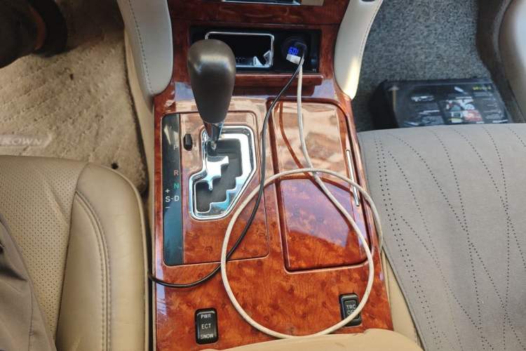 Used Toyota Crown 2007 2.5L Royal Special Edition Gear Lever