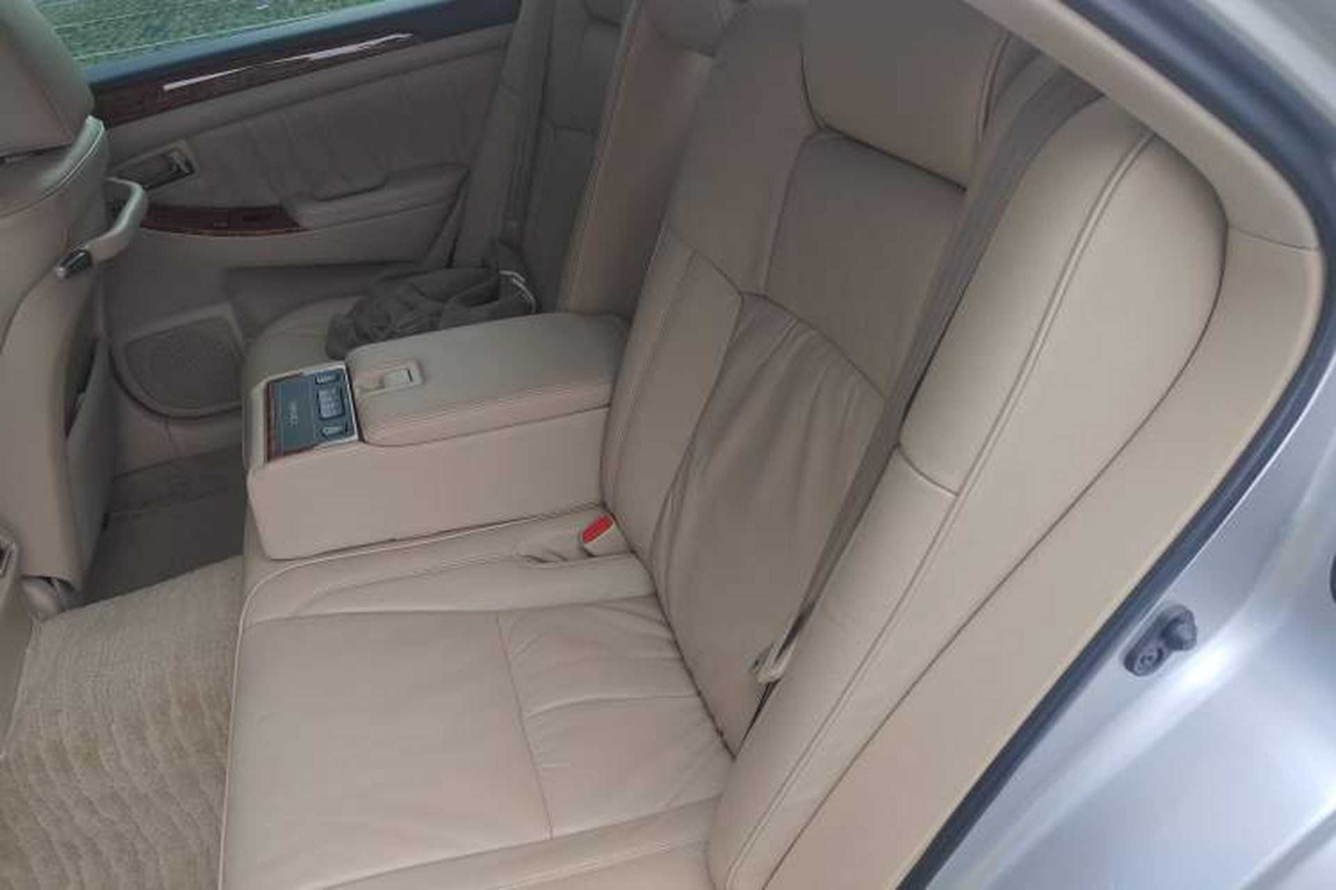 Used Toyota Crown 2007 3.0L Royal Saloon Navigation Left Rear Seat