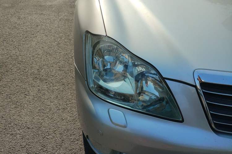 Used Toyota Crown 2007 2.5L Royal Special Edition Right Front Headlight