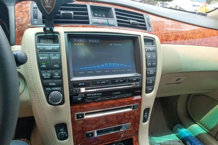 Used Toyota Crown 2007 2.5L Royal Special Edition Audio And AC Panel