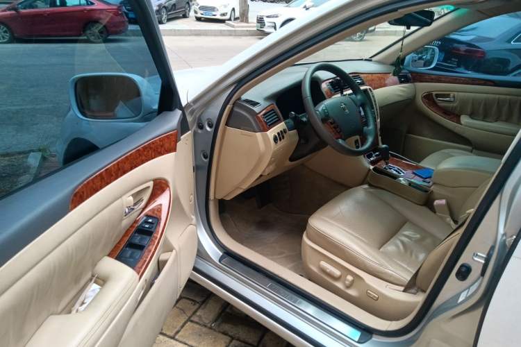 Used Toyota Crown 2007 2.5L Royal Special Edition Driver Seat
