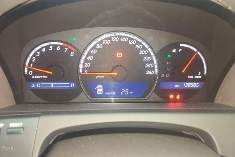 Used Toyota Crown 2007 2.5L Royal Navigation Edition Odometer Close Up