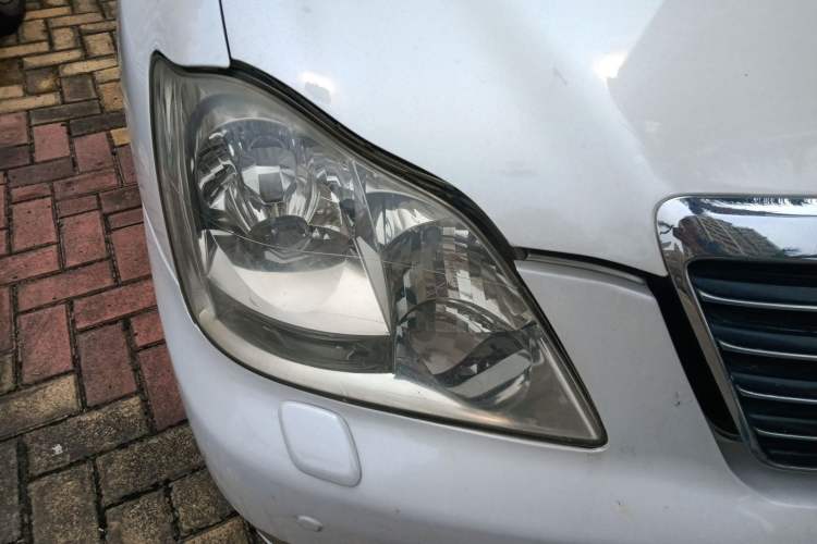 Used Toyota Crown 2007 2.5L Royal Special Edition Right Front Headlight