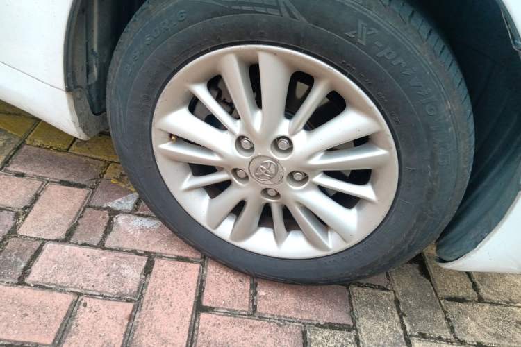 Used Toyota Crown 2007 2.5L Royal Special Edition Right Front Wheel Hub