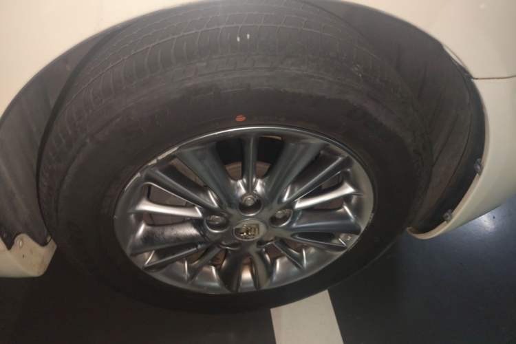 Used Toyota Crown 2007 2.5L Royal Navigation Edition Right Front Wheel Hub