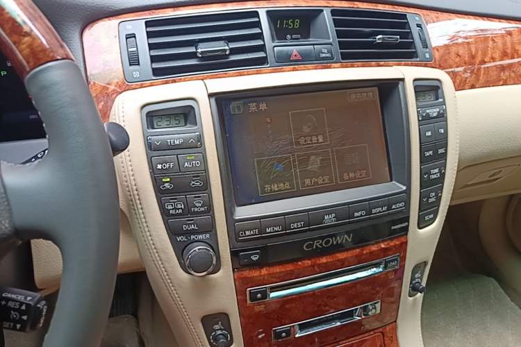 Used Toyota Crown 2008 2.5L 5th Anniversary Edition Audio And AC Panel