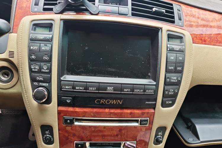 Used Toyota Crown 2008 2.5L 5th Anniversary Edition Audio And AC Panel