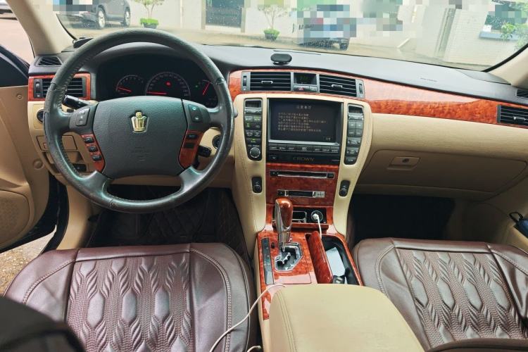 Used Toyota Crown 2008 2.5L 5th Anniversary Edition Center Console