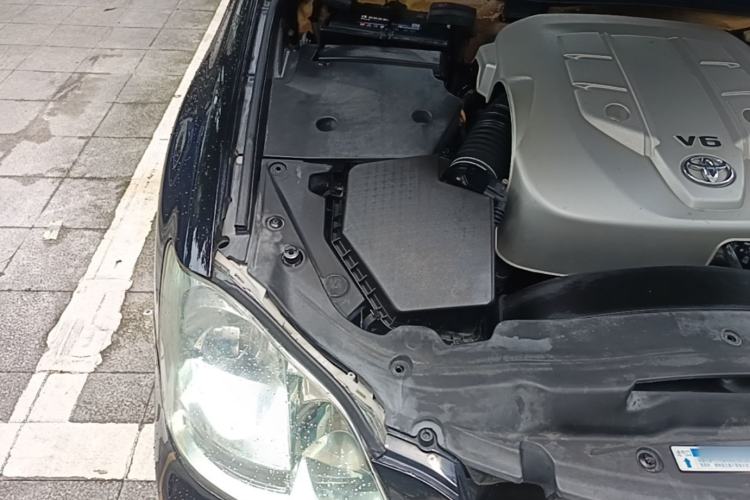 Used Toyota Crown 2008 2.5L 5th Anniversary Edition Engine Bay Right