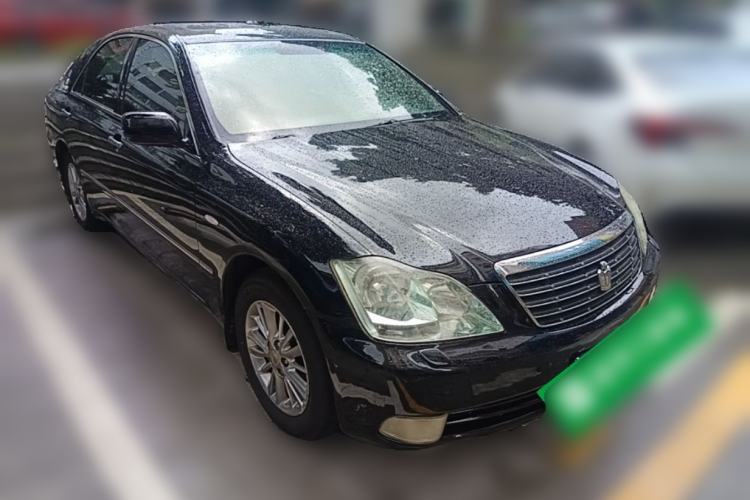 Used Toyota Crown 2008 2.5L 5th Anniversary Edition Front Right 45 Deg