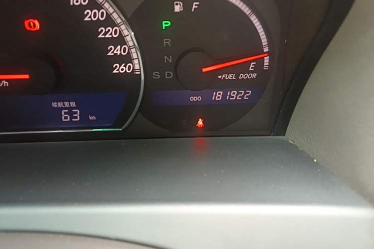 Used Toyota Crown 2008 2.5L 5th Anniversary Edition Odometer Close Up