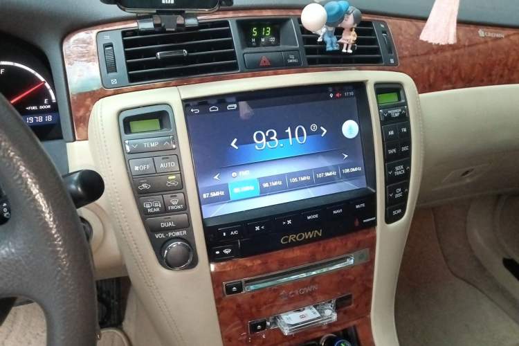 Used Toyota Crown  Audio And AC Panel