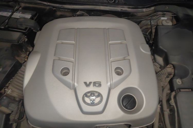 Used Toyota Crown 2009 2.5L Royal Special Reinforced Edition Engine Bay