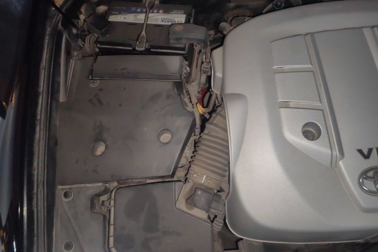 Used Toyota Crown 2009 2.5L Royal Special Reinforced Edition Engine Bay Right