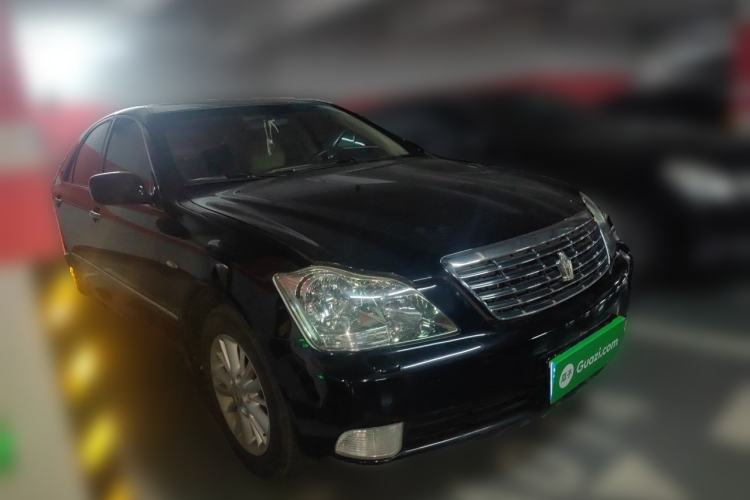 Used Toyota Crown 2009 2.5L Royal Special Reinforced Edition Front Right 45 Deg