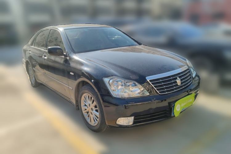 Used Toyota Crown 2009 2.5L Royal Special Navigation Edition Front Right 45 Deg