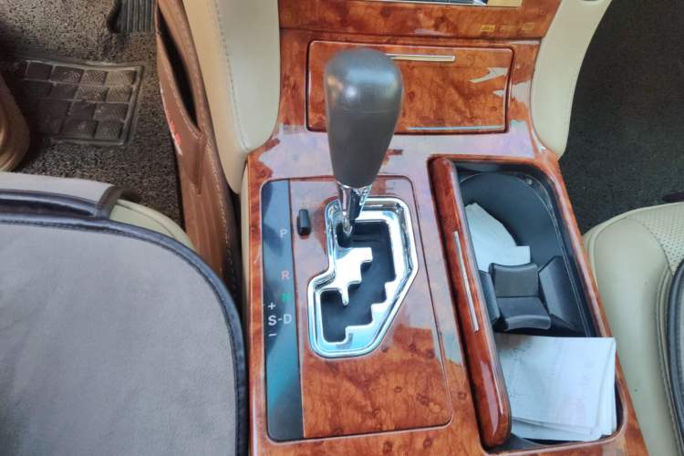 Used Toyota Crown 2009 2.5L Royal Special Navigation Edition Gear Lever