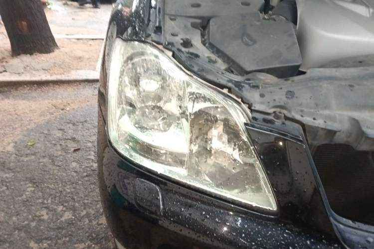 Used Toyota Crown  Right Front Headlight