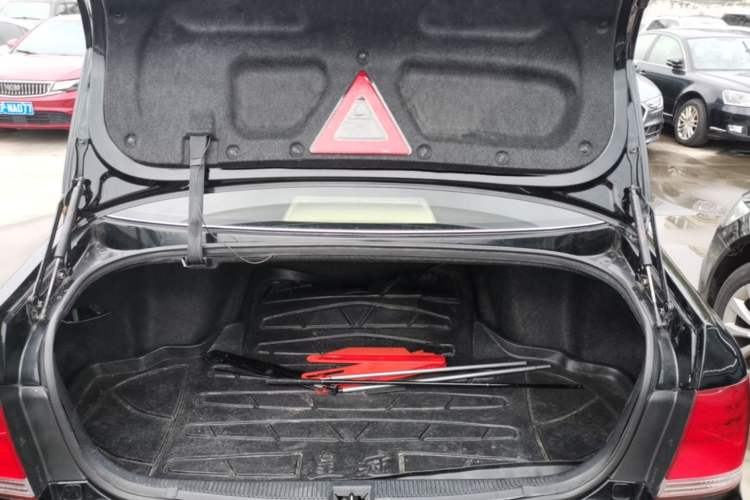 Used Toyota Crown 2009 2.5L Royal Special Reinforced Edition Trunk