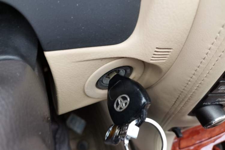 Used Toyota Crown 2009 2.5L Royal Special Reinforced Edition Vehicle Key