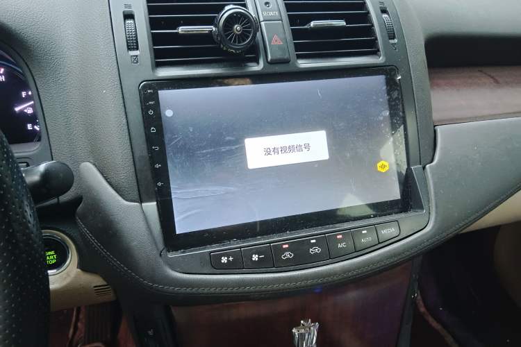 Used Toyota Crown 2010 2.5L Royal Leather Sunroof Edition Audio And AC Panel