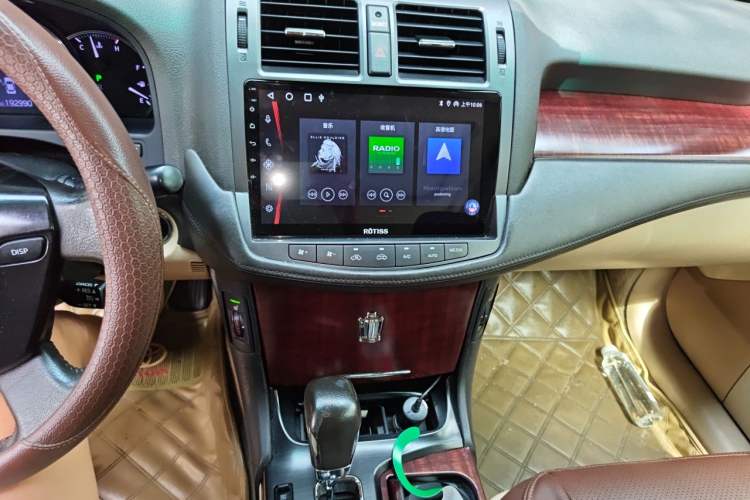 Used Toyota Crown 2010 2.5L Royal Leather Sunroof Navigation Edition Audio And AC Panel