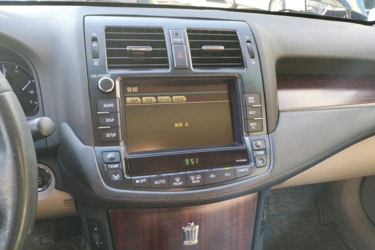 Used Toyota Crown 2010 2.5L Royal Leather Navigation Edition Audio And AC Panel