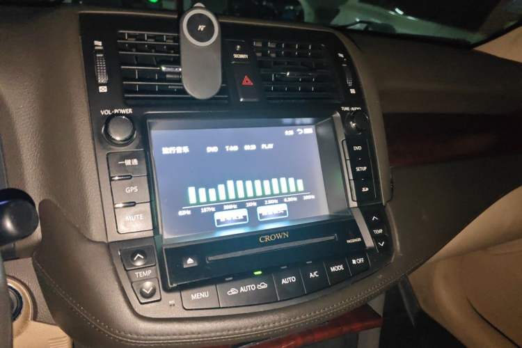 Used Toyota Crown 2010 2.5L Royal Audio And AC Panel