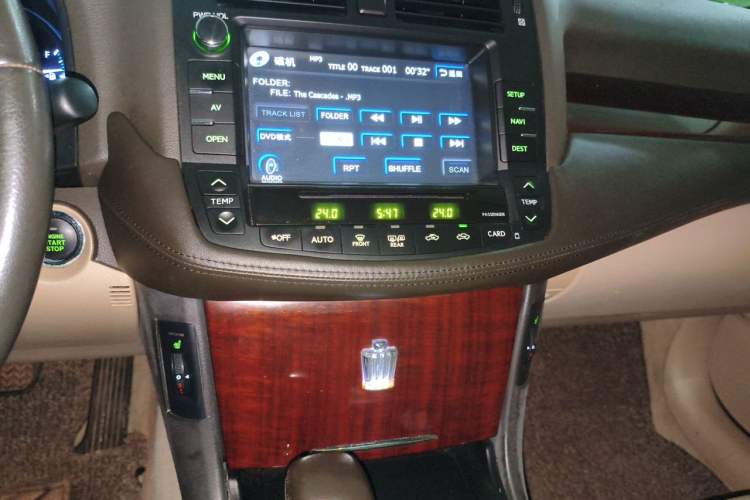 Used Toyota Crown 2010 2.5L Royal Leather Sunroof Navigation Edition Audio And AC Panel