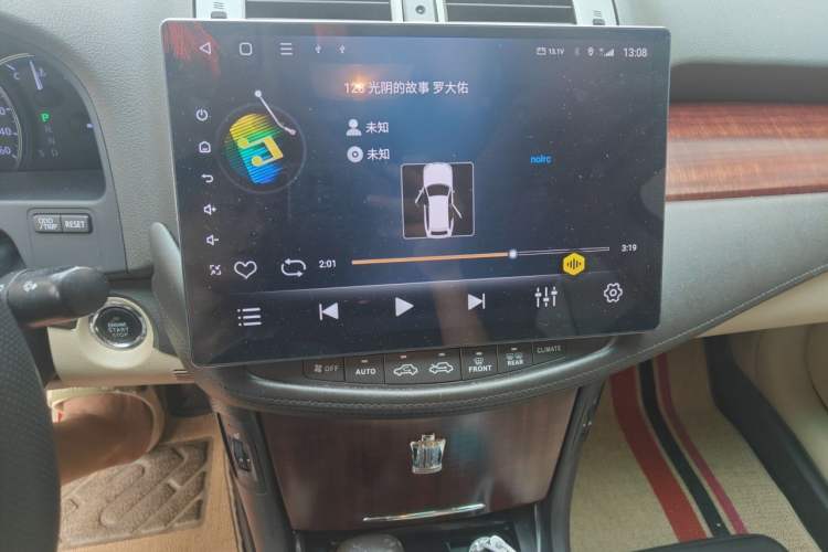 Used Toyota Crown 2010 2.5L Royal Leather Sunroof Edition Audio And AC Panel