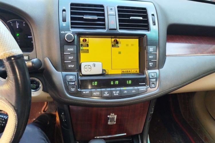 Used Toyota Crown 2010 3.0L Royal Saloon Audio And AC Panel